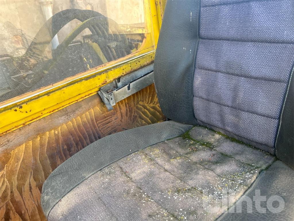 Riteņu ekskavators Liebherr A901: foto 29