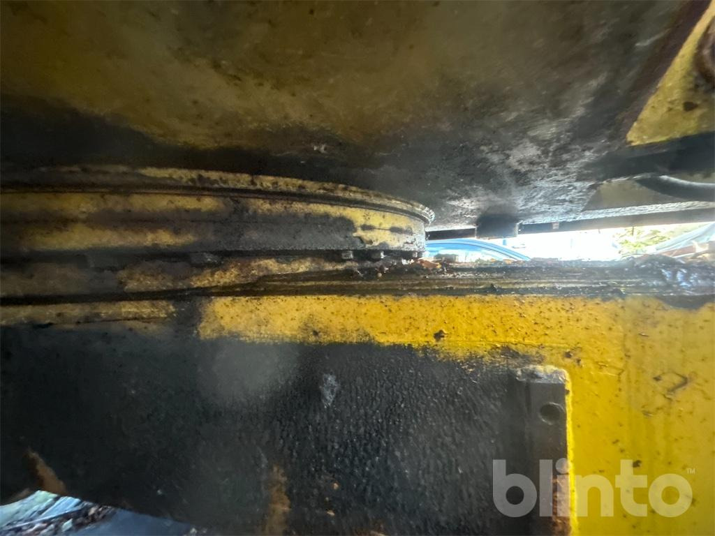 Riteņu ekskavators Liebherr A901: foto 19