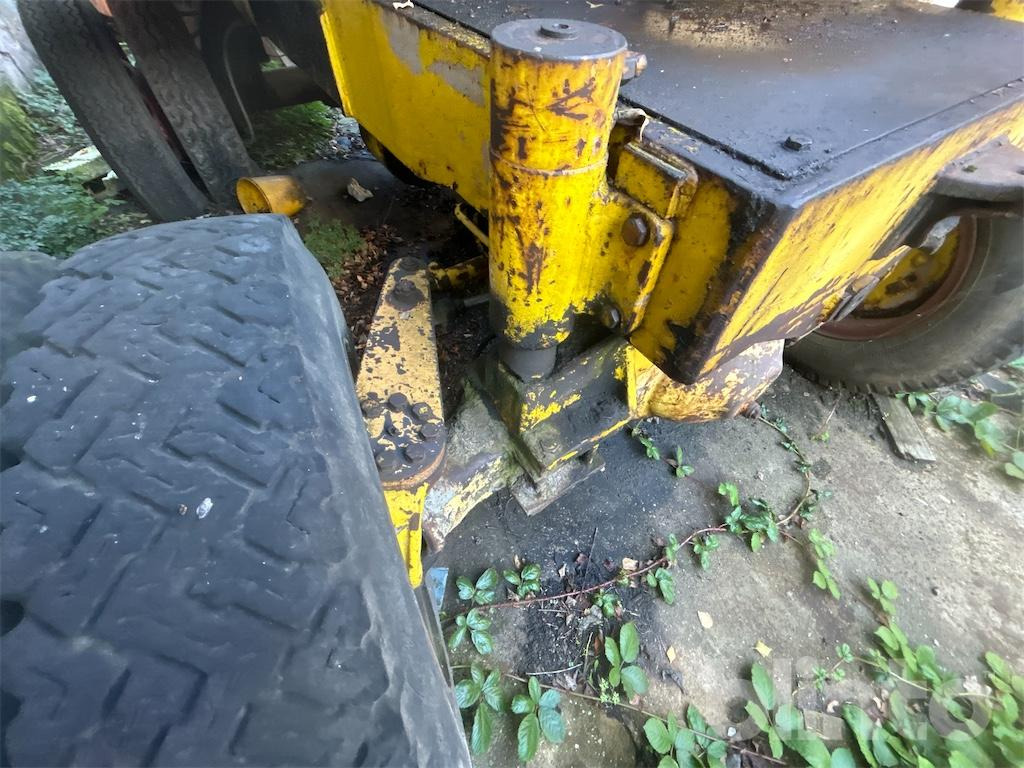 Riteņu ekskavators Liebherr A901: foto 21