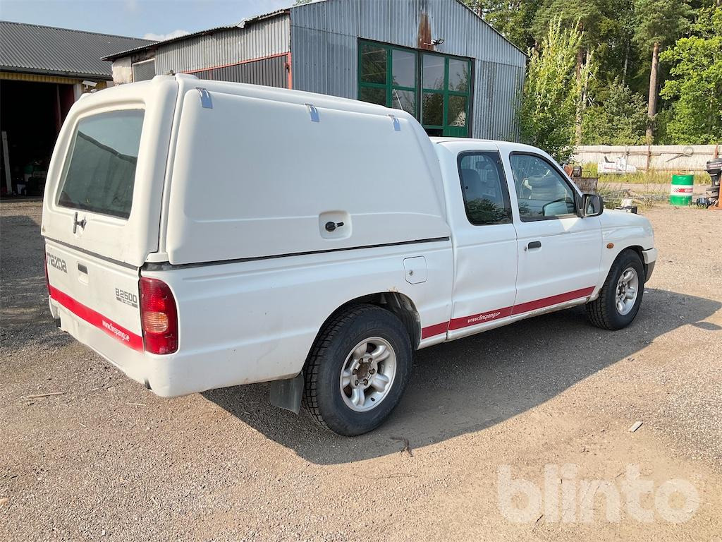 MAZDA B2500 MC 2,5D - Pikaps: foto 1 MAZDA B2500 MC 2,5D - Pikaps: foto 1