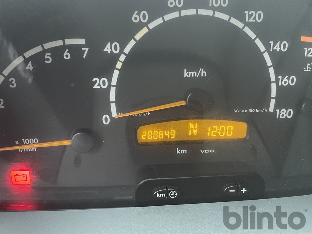 Zirgu kravas automašīna MERCEDES-BENZ 316 CDI: foto 38