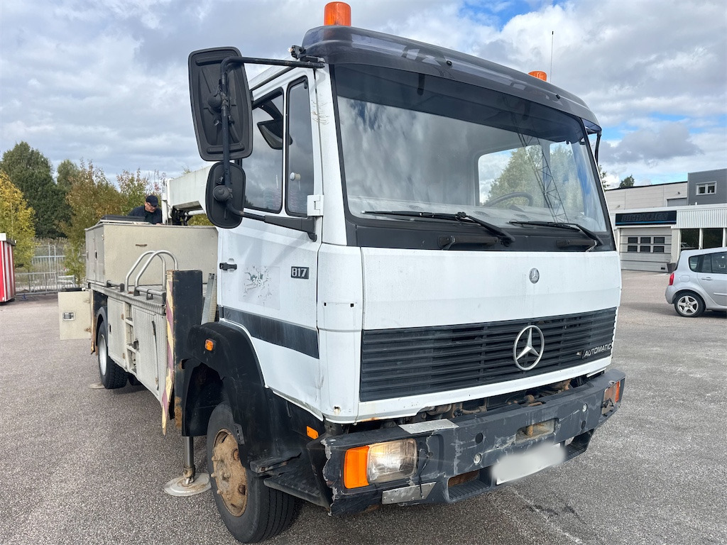 MERCEDES BENZ 817 - Autopacēlājs: foto 3 MERCEDES BENZ 817 - Autopacēlājs: foto 3