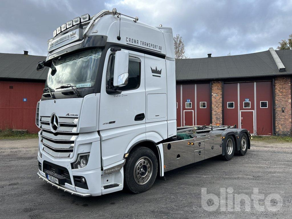 MERCEDES-BENZ - Pacēlājs ar āķi: foto 1 MERCEDES-BENZ - Pacēlājs ar āķi: foto 1