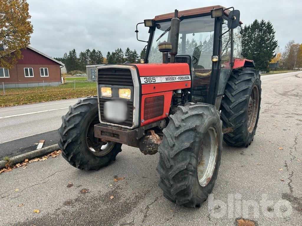 MF 365-4 WD - Traktors: foto 1 MF 365-4 WD - Traktors: foto 1