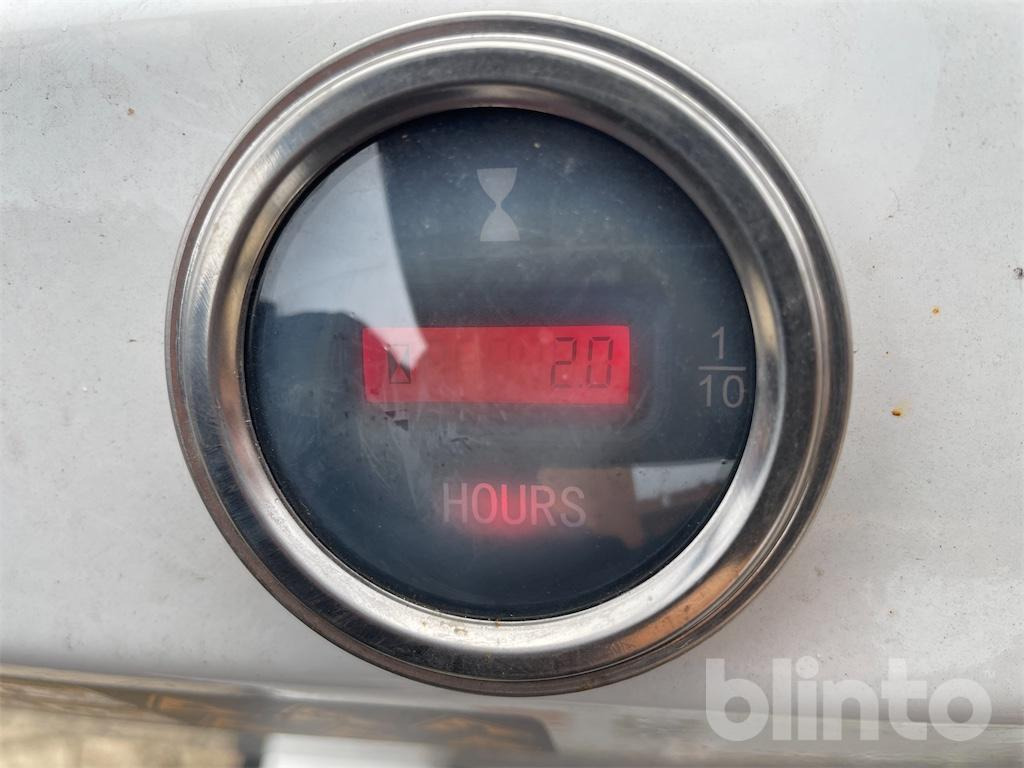 MP360 (2025) - Kāpurķēžu kompaktiekrāvējs: foto 5 MP360 (2025) - Kāpurķēžu kompaktiekrāvējs: foto 5