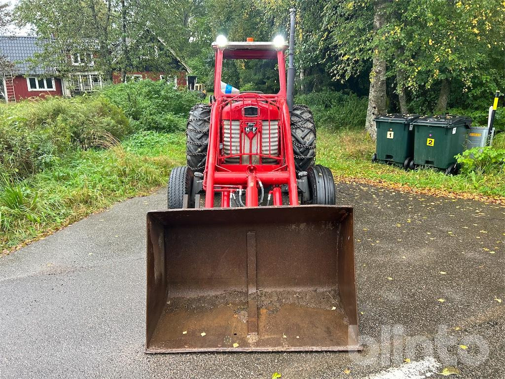 Massey Ferguson 765 - Traktors: foto 2 Massey Ferguson 765 - Traktors: foto 2