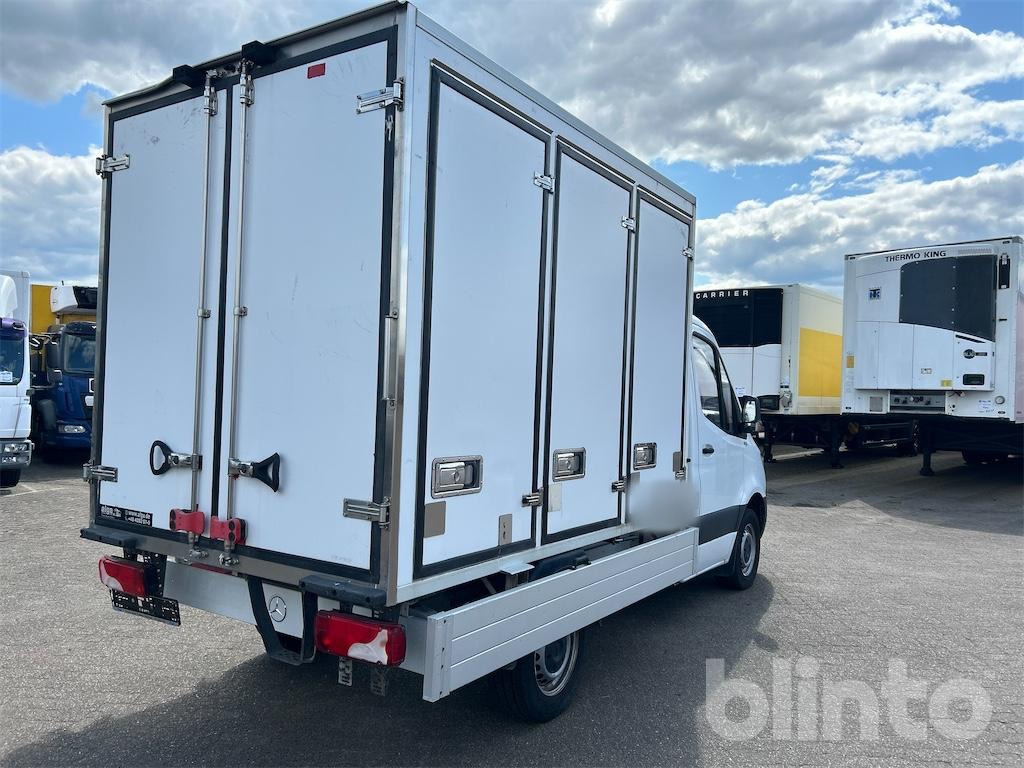 Mercedes Benz 314 CDI (2020) - Komercauto refrižerators: foto 4 Mercedes Benz 314 CDI (2020) - Komercauto refrižerators: foto 4