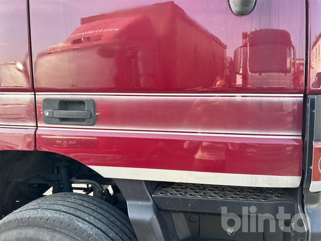 Kravas auto ar manipulatoru Mercedes Benz 3348 Actros (2001): foto 14