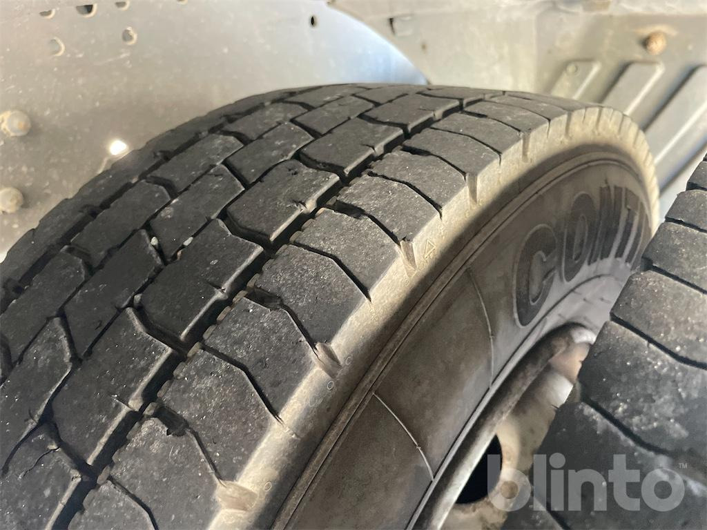 Kravas automašīna pašizgāzējs Mercedes Benz Atego (2008): foto 27
