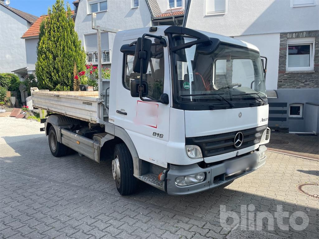 Mercedes Benz Atego (2008) - Kravas automašīna pašizgāzējs: foto 2 Mercedes Benz Atego (2008) - Kravas automašīna pašizgāzējs: foto 2