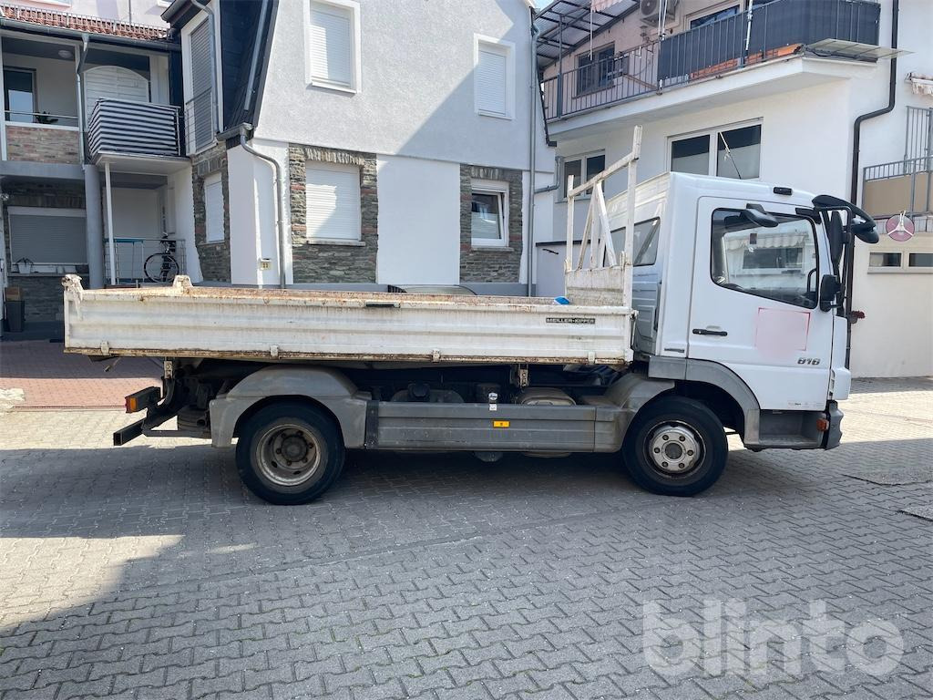 Kravas automašīna pašizgāzējs Mercedes Benz Atego (2008): foto 12