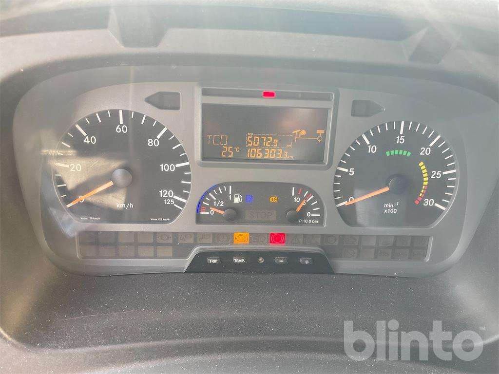 Mercedes Benz Atego (2008) - Kravas automašīna pašizgāzējs: foto 5 Mercedes Benz Atego (2008) - Kravas automašīna pašizgāzējs: foto 5