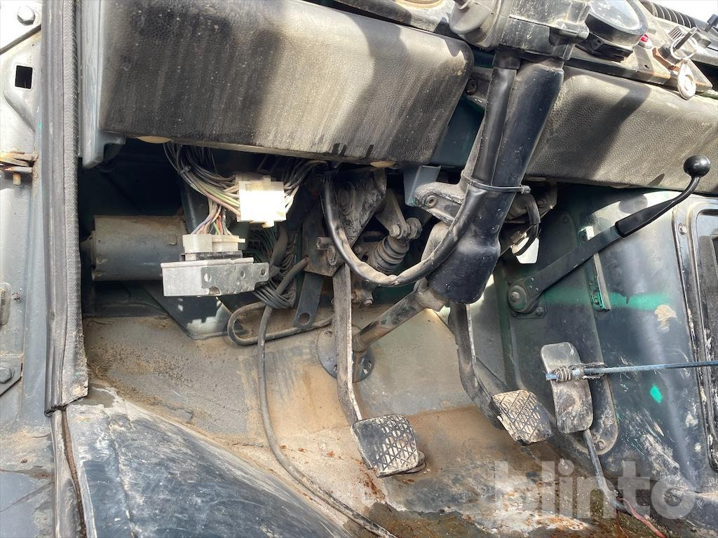 Bortu kravas automašīna/ Platforma Mercedes Benz Unimog 424 (1981): foto 40 Bortu kravas automašīna/ Platforma Mercedes Benz Unimog 424 (1981): foto 40