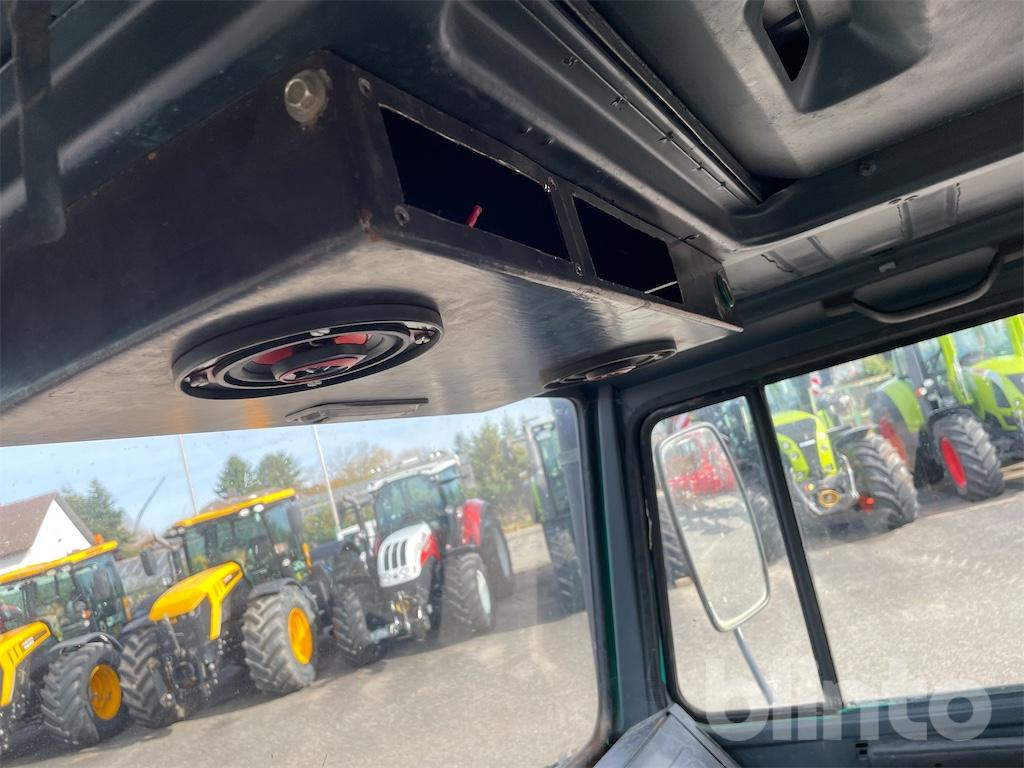 Bortu kravas automašīna/ Platforma Mercedes Benz Unimog 424 (1981): foto 35 Bortu kravas automašīna/ Platforma Mercedes Benz Unimog 424 (1981): foto 35