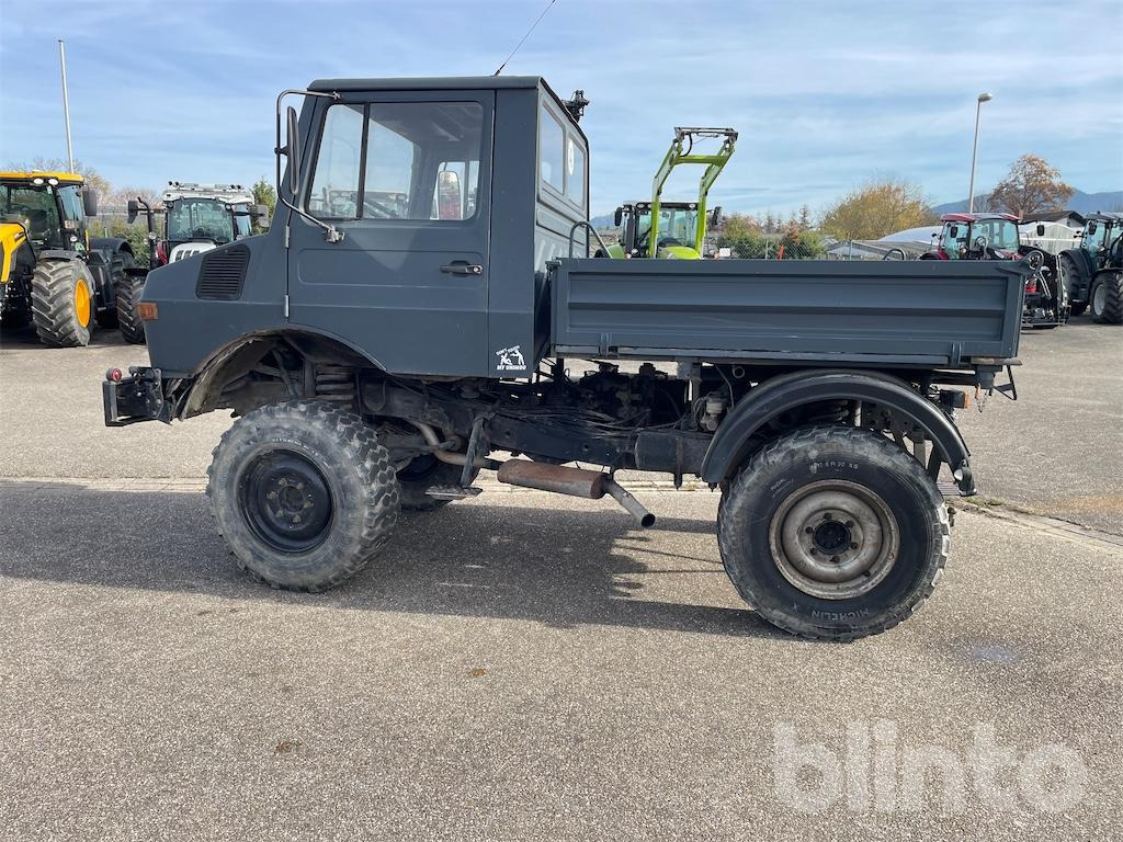 Bortu kravas automašīna/ Platforma Mercedes Benz Unimog 424 (1981): foto 10 Bortu kravas automašīna/ Platforma Mercedes Benz Unimog 424 (1981): foto 10