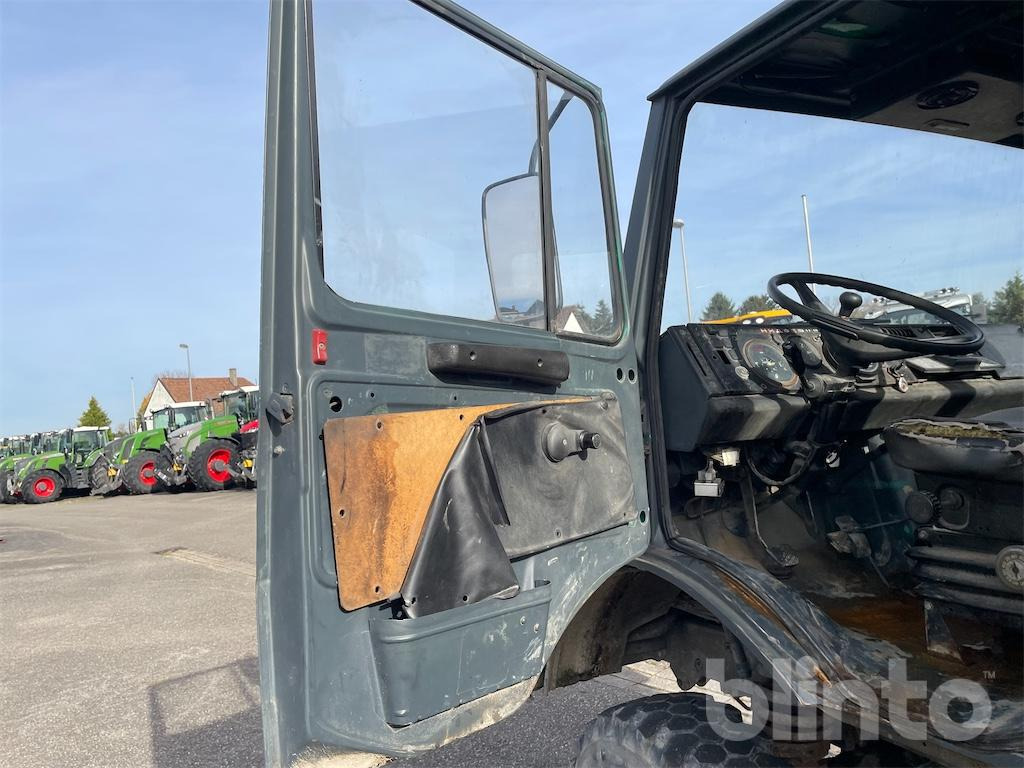 Bortu kravas automašīna/ Platforma Mercedes Benz Unimog 424 (1981): foto 32 Bortu kravas automašīna/ Platforma Mercedes Benz Unimog 424 (1981): foto 32
