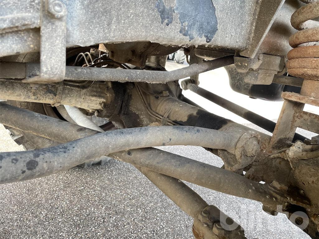 Bortu kravas automašīna/ Platforma Mercedes Benz Unimog 424 (1981): foto 21 Bortu kravas automašīna/ Platforma Mercedes Benz Unimog 424 (1981): foto 21