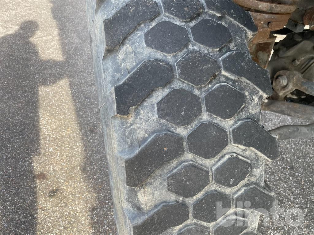 Bortu kravas automašīna/ Platforma Mercedes Benz Unimog 424 (1981): foto 14 Bortu kravas automašīna/ Platforma Mercedes Benz Unimog 424 (1981): foto 14