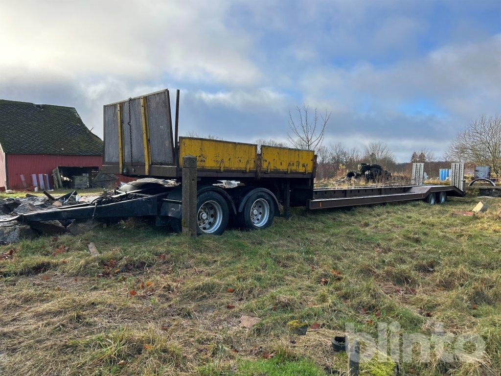 NÄRKO APP-208 - RPK PHD 136 - Puspiekabe autovedējs: foto 1 NÄRKO APP-208 - RPK PHD 136 - Puspiekabe autovedējs: foto 1