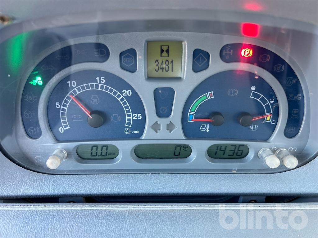 New Holland T6050 - Traktors: foto 5 New Holland T6050 - Traktors: foto 5