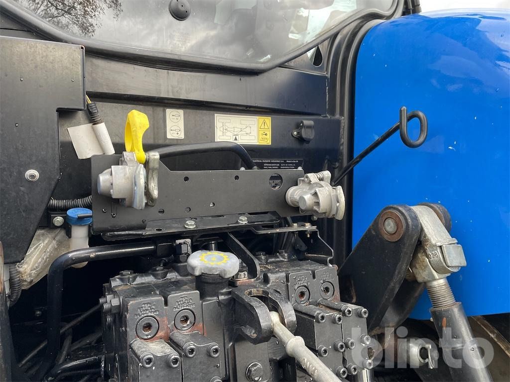 Traktors New Holland T7 230 (2018): foto 30