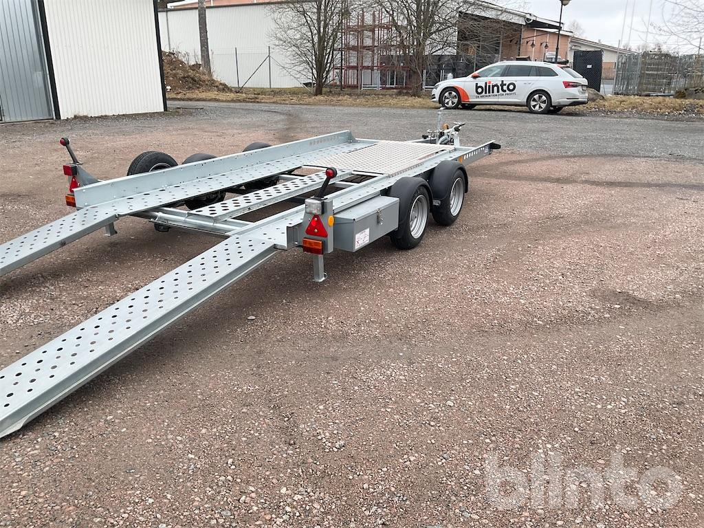 IFOR WILLIAMS - Piekabe: foto 3 IFOR WILLIAMS - Piekabe: foto 3