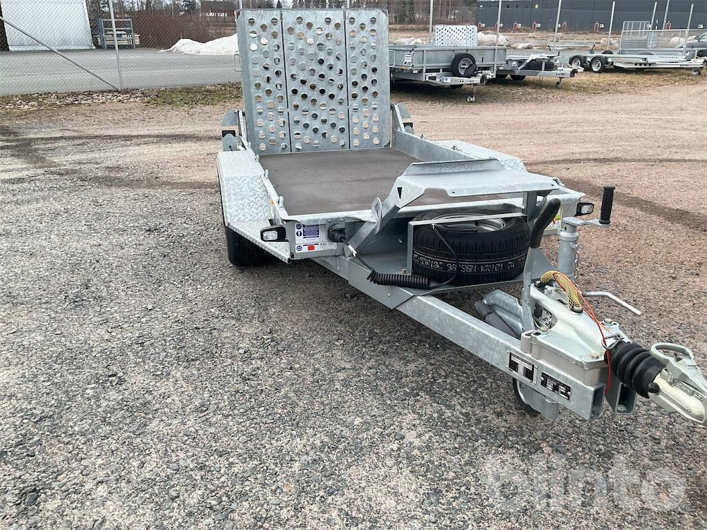 IFOR WILLIAMS - Piekabe: foto 5 IFOR WILLIAMS - Piekabe: foto 5