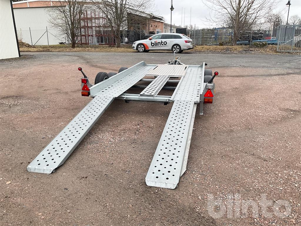 IFOR WILLIAMS - Piekabe: foto 2 IFOR WILLIAMS - Piekabe: foto 2