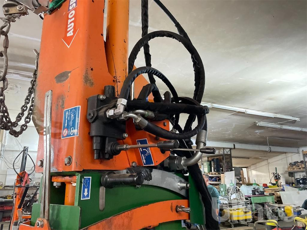 Malkas skaldītājs Posch Hydo Combi 24 (2012): foto 49 Malkas skaldītājs Posch Hydo Combi 24 (2012): foto 49