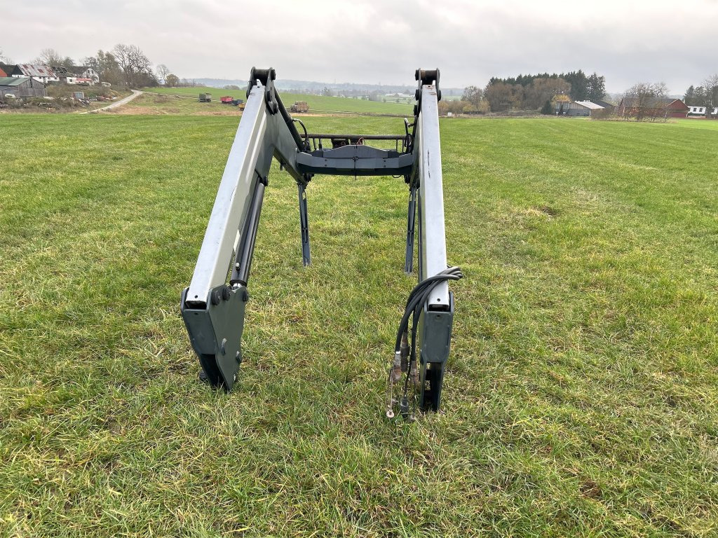 Quicke q65 - Frontālais iekrāvējs: foto 2 Quicke q65 - Frontālais iekrāvējs: foto 2