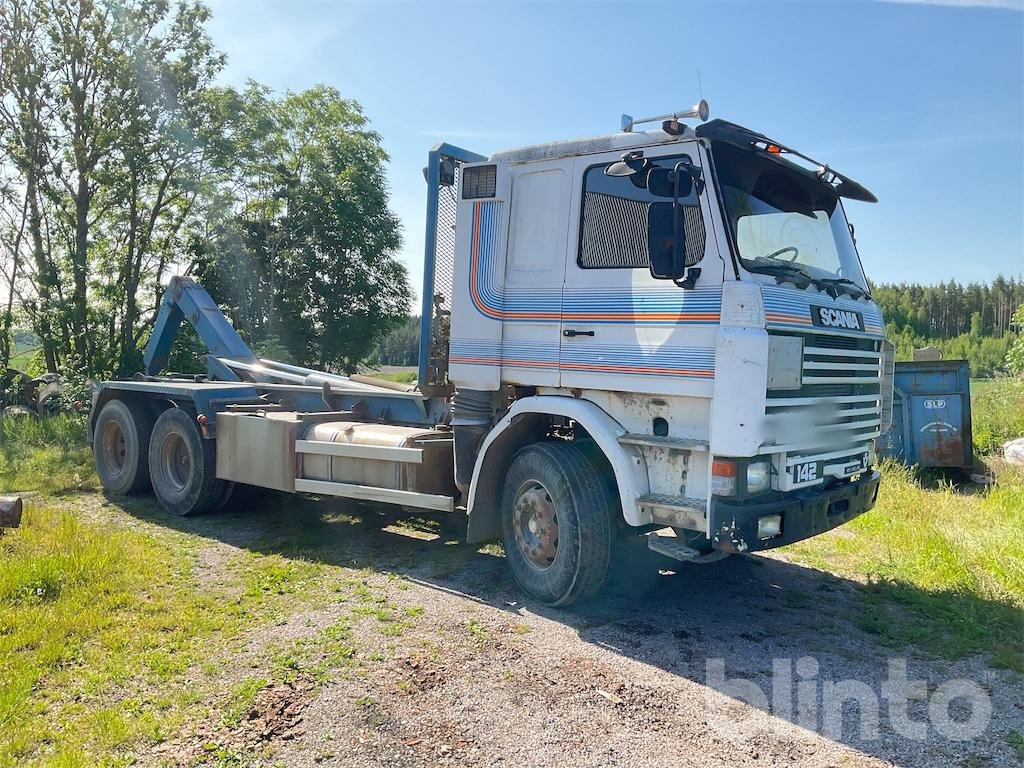 SCANIA R 142 H 6X2 46 - Pacēlājs ar āķi: foto 5 SCANIA R 142 H 6X2 46 - Pacēlājs ar āķi: foto 5