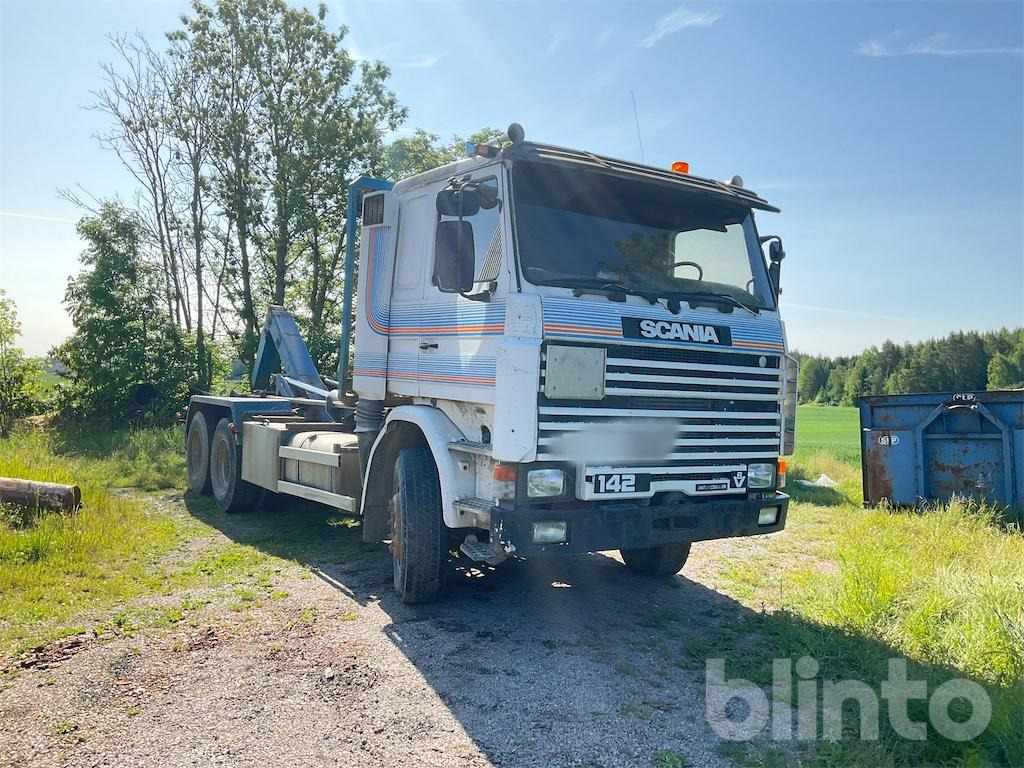 SCANIA R 142 H 6X2 46 - Pacēlājs ar āķi: foto 3 SCANIA R 142 H 6X2 46 - Pacēlājs ar āķi: foto 3