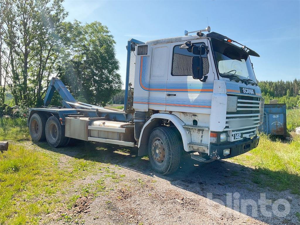 SCANIA R 142 H 6X2 46 - Pacēlājs ar āķi: foto 2 SCANIA R 142 H 6X2 46 - Pacēlājs ar āķi: foto 2