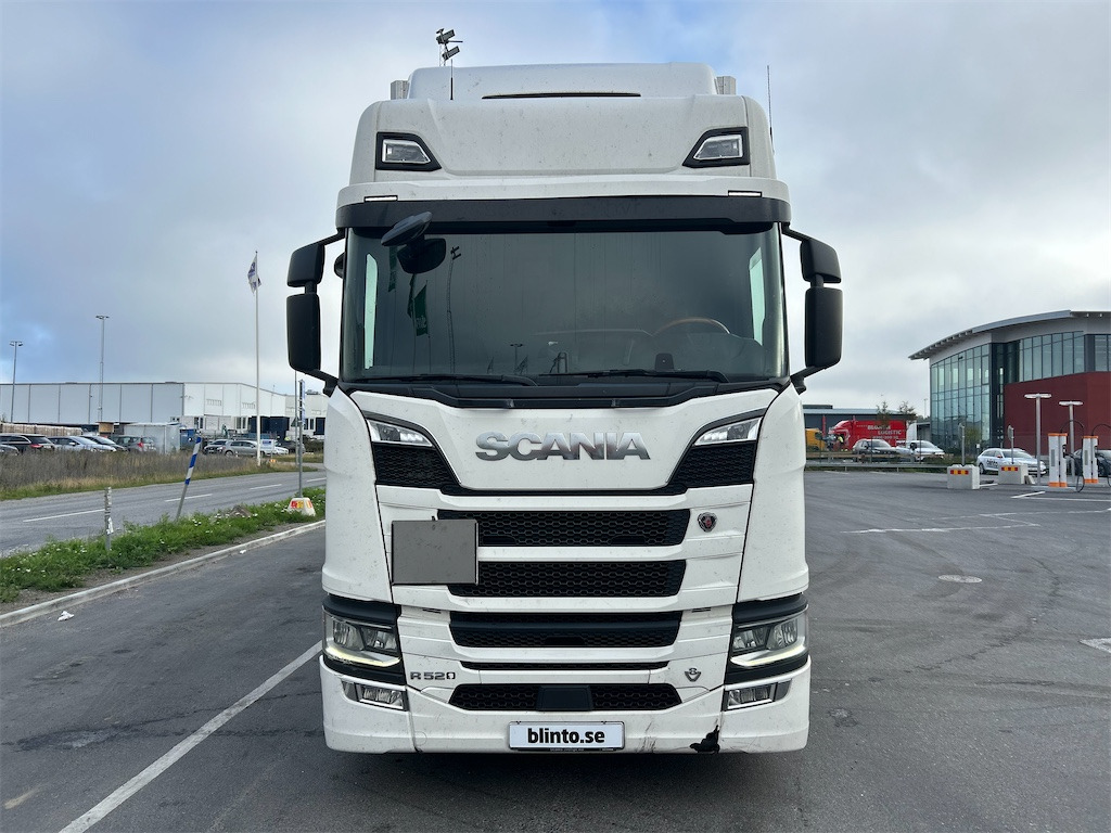 SCANIA R520 B6X2’4nb / V8 - Izometriskais kravas automašīna: foto 2 SCANIA R520 B6X2’4nb / V8 - Izometriskais kravas automašīna: foto 2