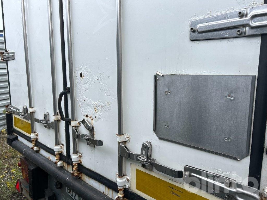 SCHMITZ SKO 24 - Puspiekabe slēgtā virsbūve: foto 5 SCHMITZ SKO 24 - Puspiekabe slēgtā virsbūve: foto 5