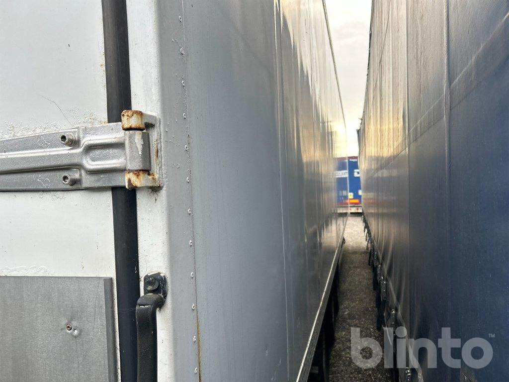 SCHMITZ SKO 24 - Puspiekabe slēgtā virsbūve: foto 4 SCHMITZ SKO 24 - Puspiekabe slēgtā virsbūve: foto 4