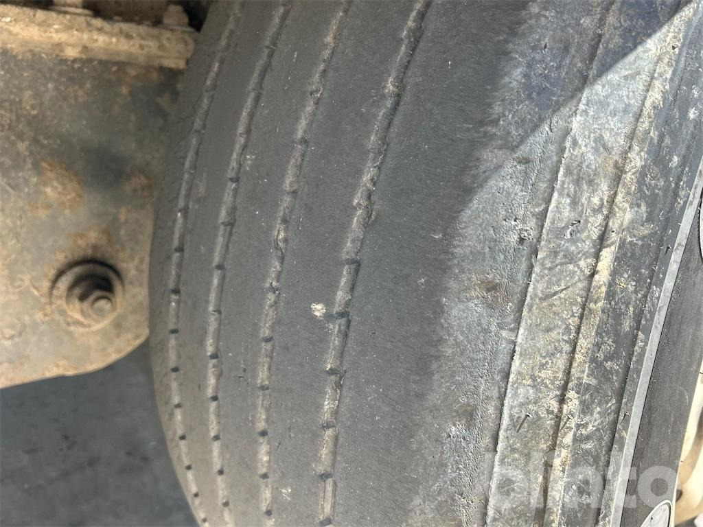 Puspiekabe slēgtā virsbūve STAS 0RR6 S3-SZ336V 2005: foto 31