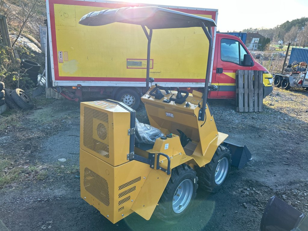 Skid steer loader YC390 - Kompaktiekrāvējs: foto 5 Skid steer loader YC390 - Kompaktiekrāvējs: foto 5