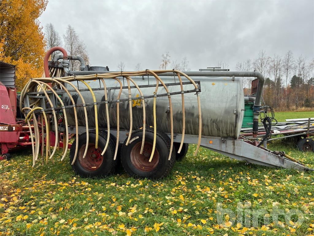 Star BTV 10,5 - Šķidrmēslu muca: foto 4 Star BTV 10,5 - Šķidrmēslu muca: foto 4