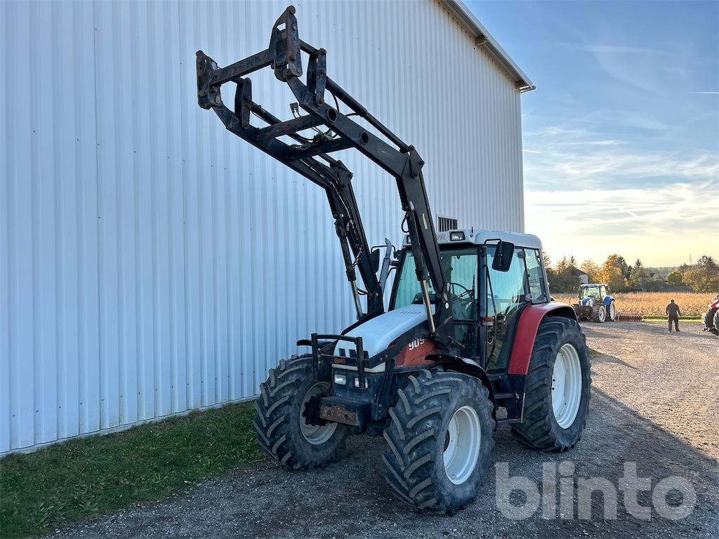 Steyr 9094 mit Hauer Frontlader - Traktors: foto 1 Steyr 9094 mit Hauer Frontlader - Traktors: foto 1