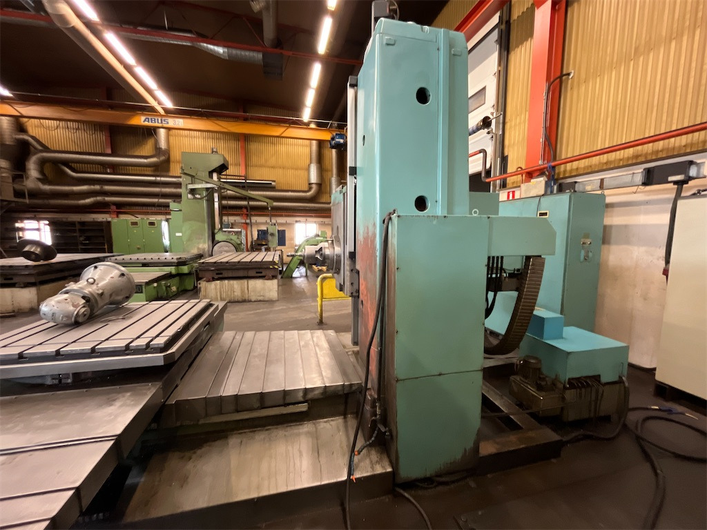 TOS VHN 10 CNC - Metālapstrādes iekārta: foto 4 TOS VHN 10 CNC - Metālapstrādes iekārta: foto 4