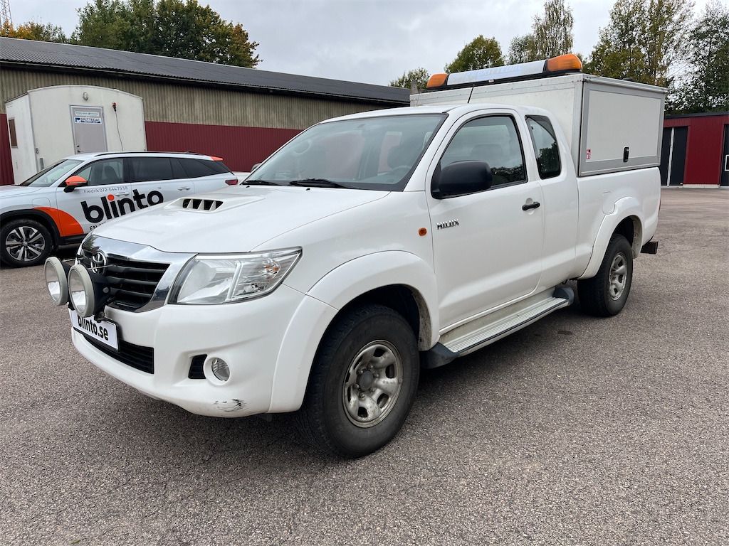 TOYOTA HILUX 2.5 4x4 - Pikaps: foto 1 TOYOTA HILUX 2.5 4x4 - Pikaps: foto 1