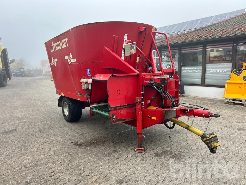 Trioliet Solomix 2-1200 - Lopbarības mikseris: foto 2 Trioliet Solomix 2-1200 - Lopbarības mikseris: foto 2