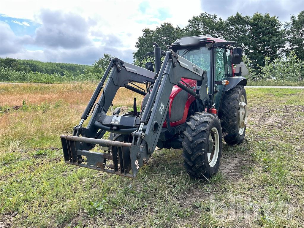 VALTRA A-SERIES A72 - Lastare - 4 Redskap - Traktors: foto 2 VALTRA A-SERIES A72 - Lastare - 4 Redskap - Traktors: foto 2