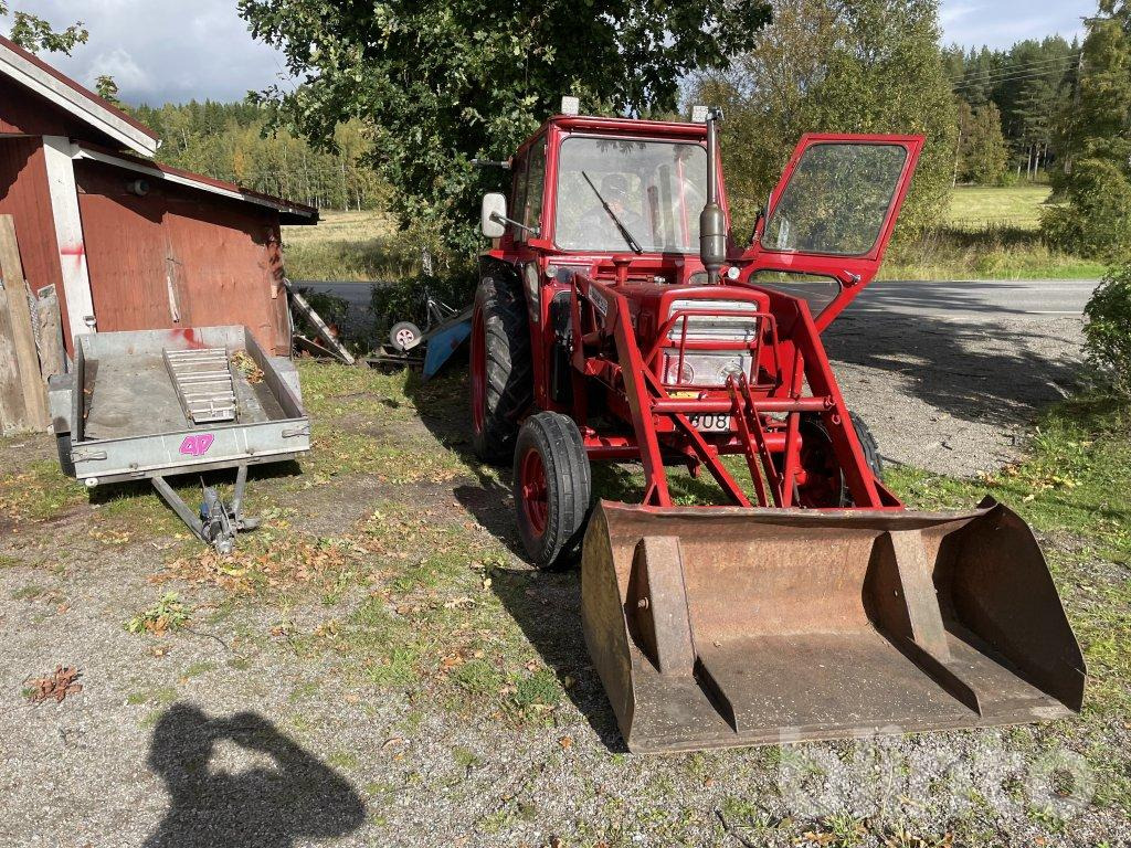VOLVO-BM T 430 med lastare - Traktors: foto 3 VOLVO-BM T 430 med lastare - Traktors: foto 3