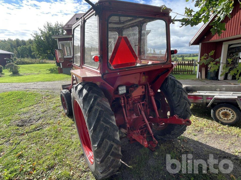 VOLVO-BM T 430 med lastare - Traktors: foto 4 VOLVO-BM T 430 med lastare - Traktors: foto 4