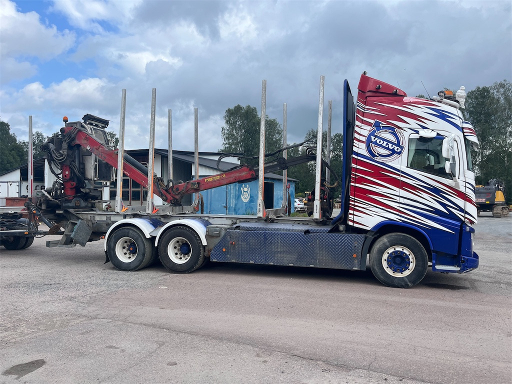 VOLVO FH 6*4 - Kokvedējs, Kravas auto ar manipulatoru: foto 5 VOLVO FH 6*4 - Kokvedējs, Kravas auto ar manipulatoru: foto 5