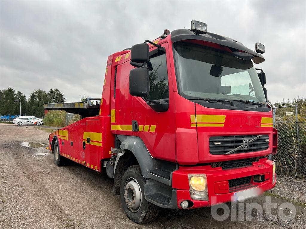 VOLVO FL-280 4*2 - Auto evakuators: foto 1 VOLVO FL-280 4*2 - Auto evakuators: foto 1