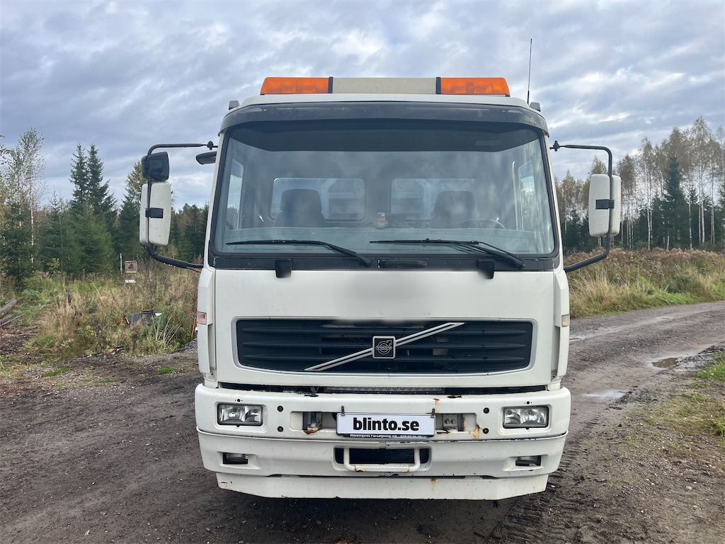 VOLVO FL6 4*2 - Pacēlājs ar āķi: foto 2 VOLVO FL6 4*2 - Pacēlājs ar āķi: foto 2