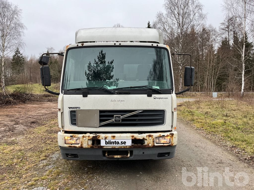 VOLVO FL6 H - Auto evakuators: foto 2 VOLVO FL6 H - Auto evakuators: foto 2